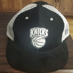 Knicks corduroy New Era fitted size 7 3/8